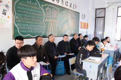 阜陽市教科所深入阜陽七中，開展精準(zhǔn)教學(xué)調(diào)研與視導(dǎo)